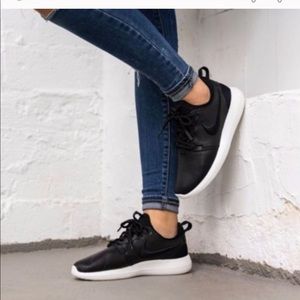 Nike Black Leather Shoes